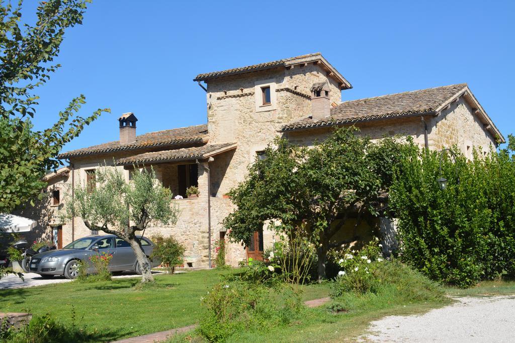 Locanda Rovicciano Castel Ritaldi Exterior photo